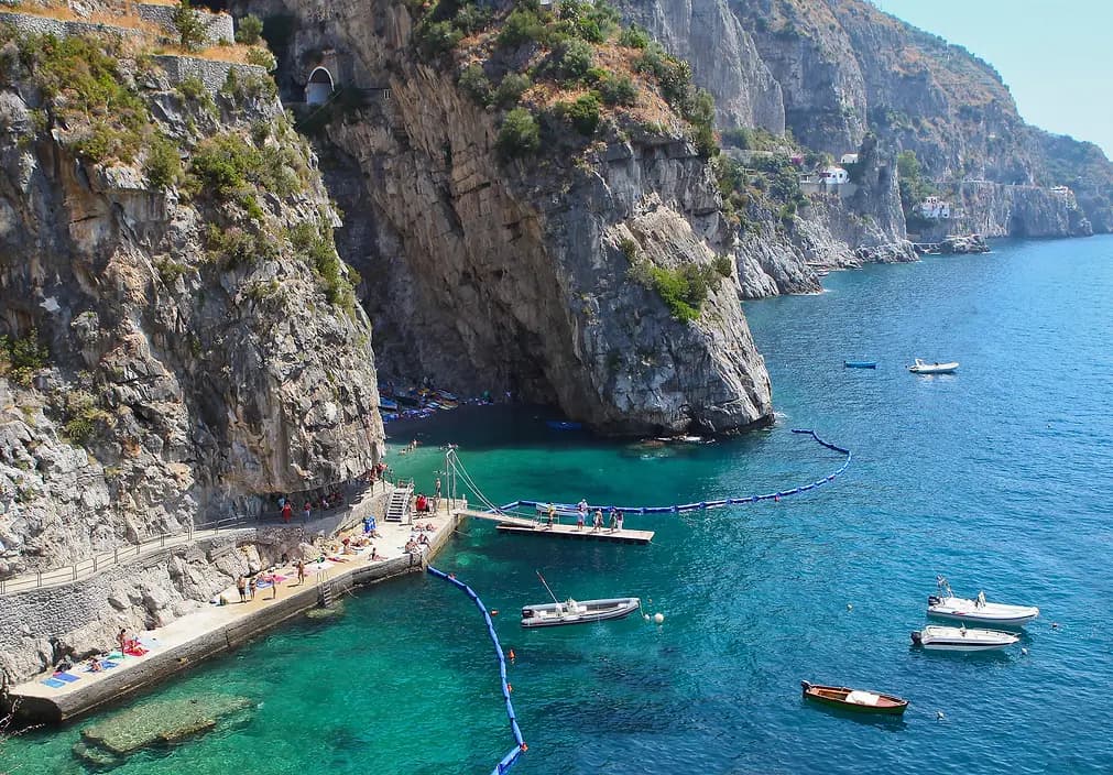 Praiano e la Grotta di Suppraiano